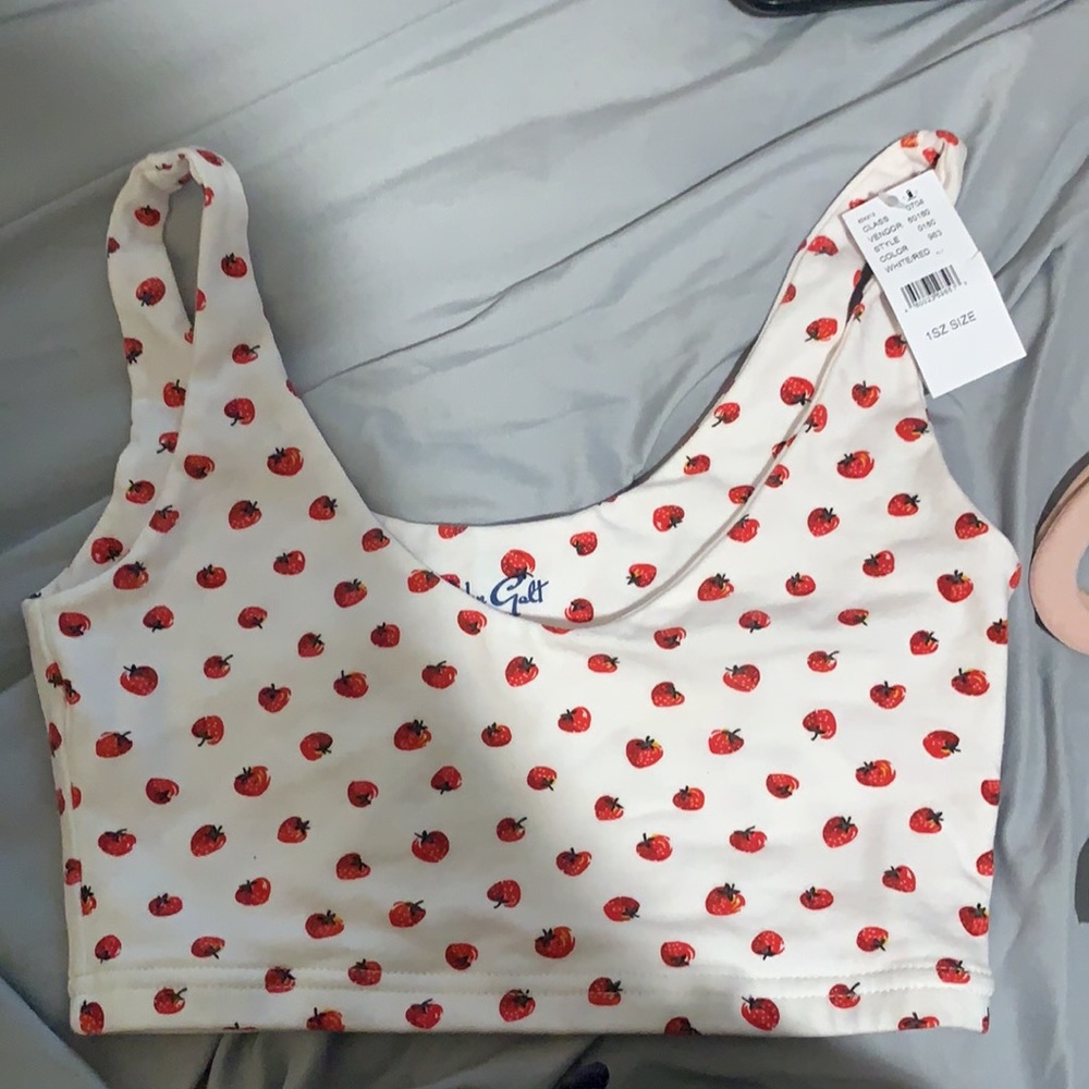 John Galt Strawberry crop tank